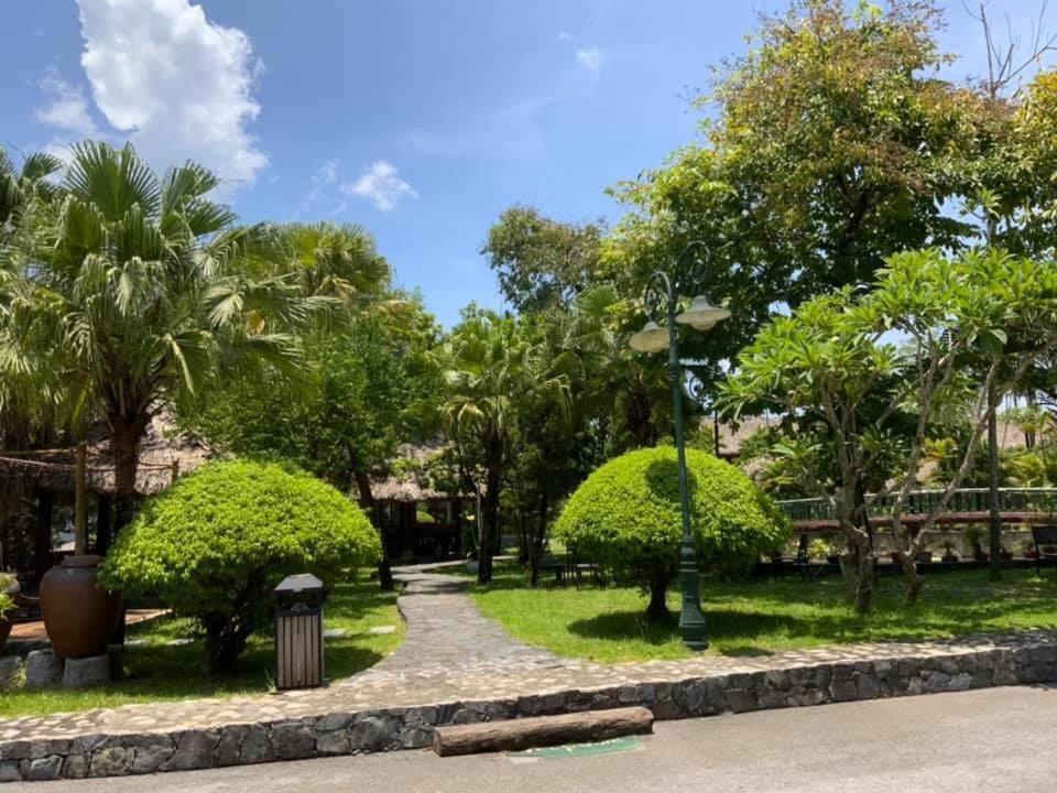 Hoa Binh Hotel Exteriör bild