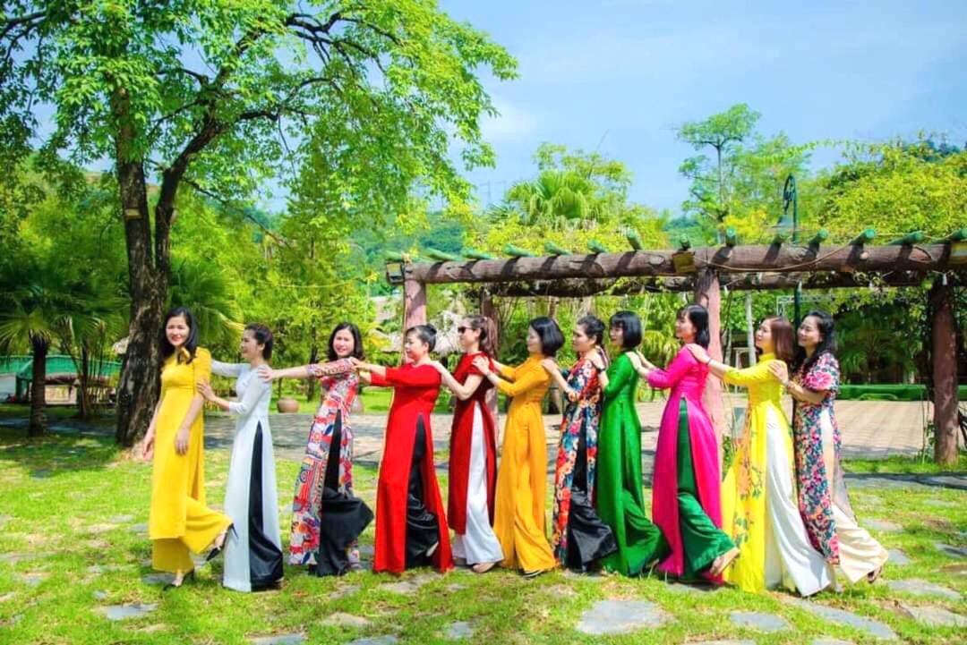 Hoa Binh Hotel Exteriör bild