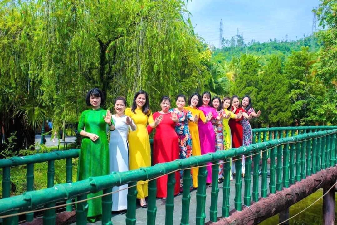 Hoa Binh Hotel Exteriör bild