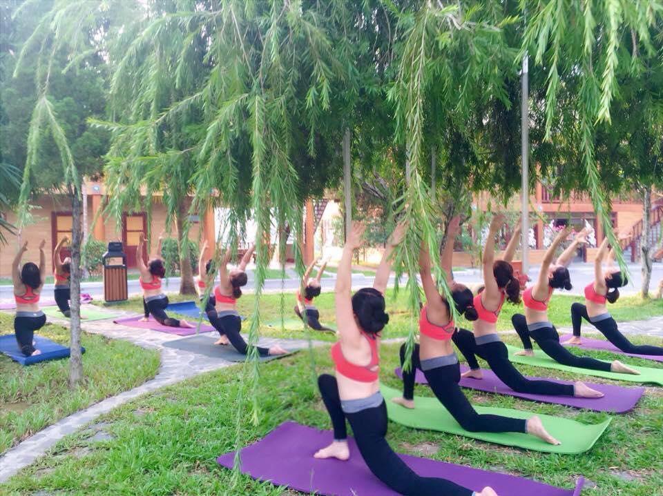 Hoa Binh Hotel Exteriör bild