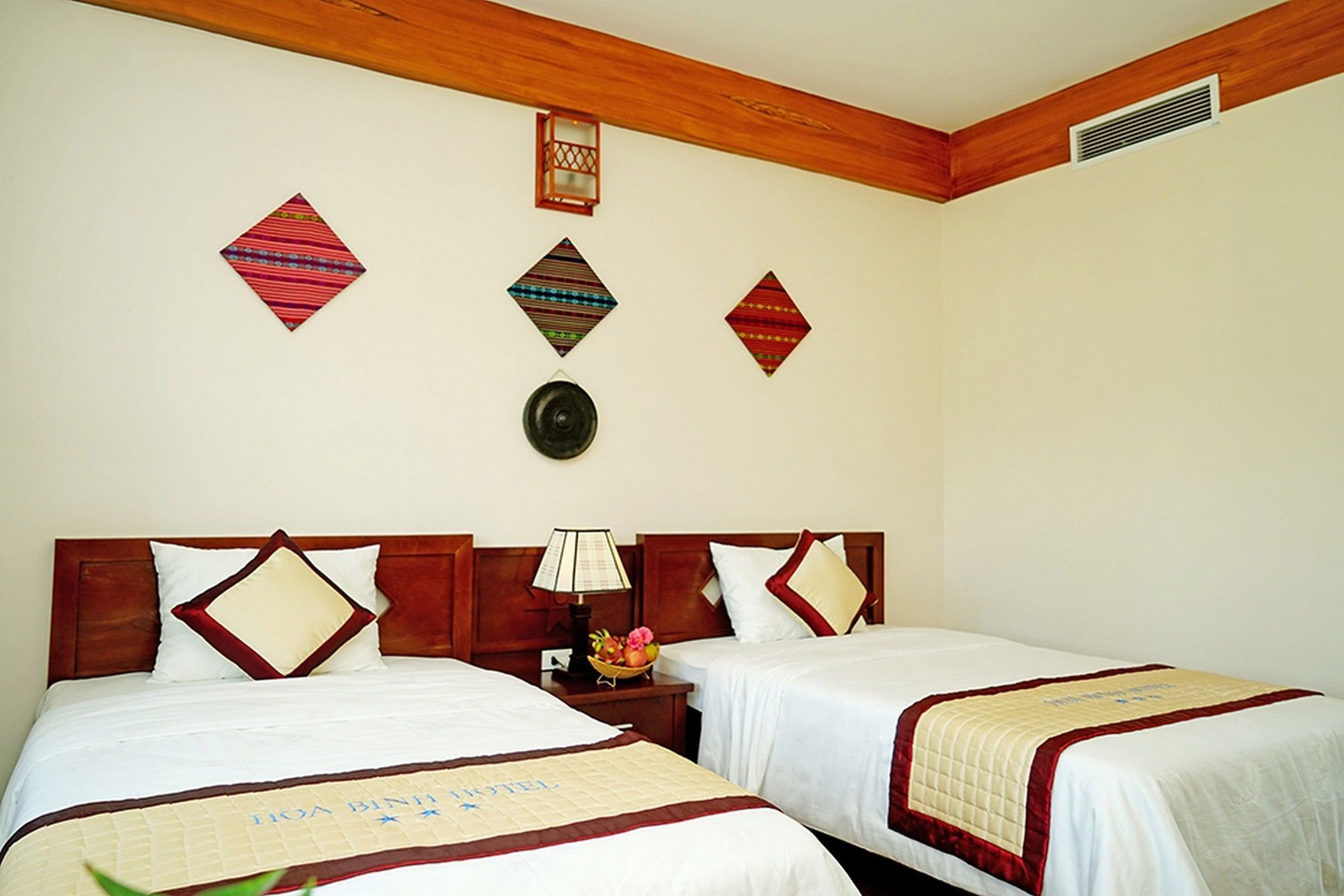 Hoa Binh Hotel Exteriör bild